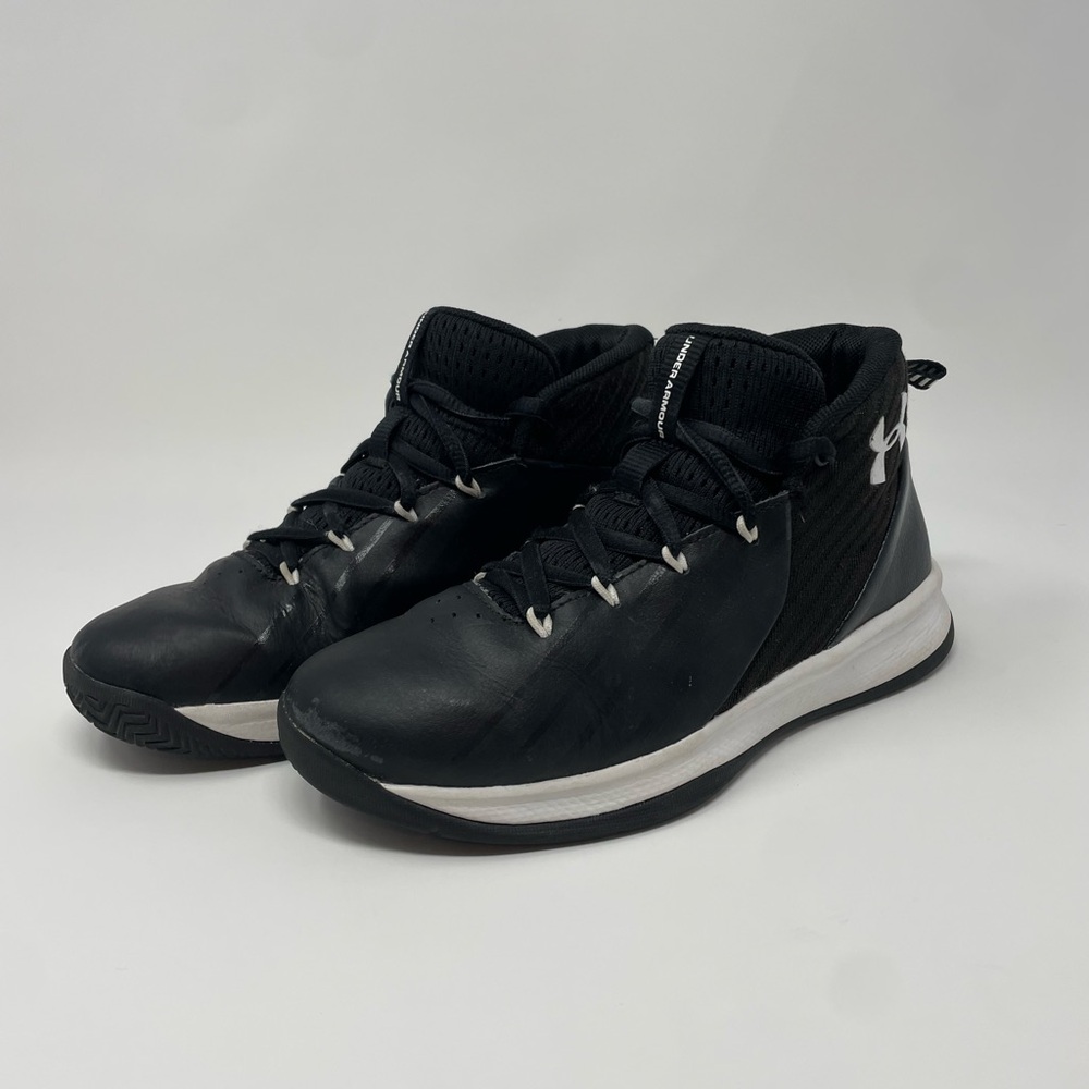 Under Armour Lockdown Basketball Shoes